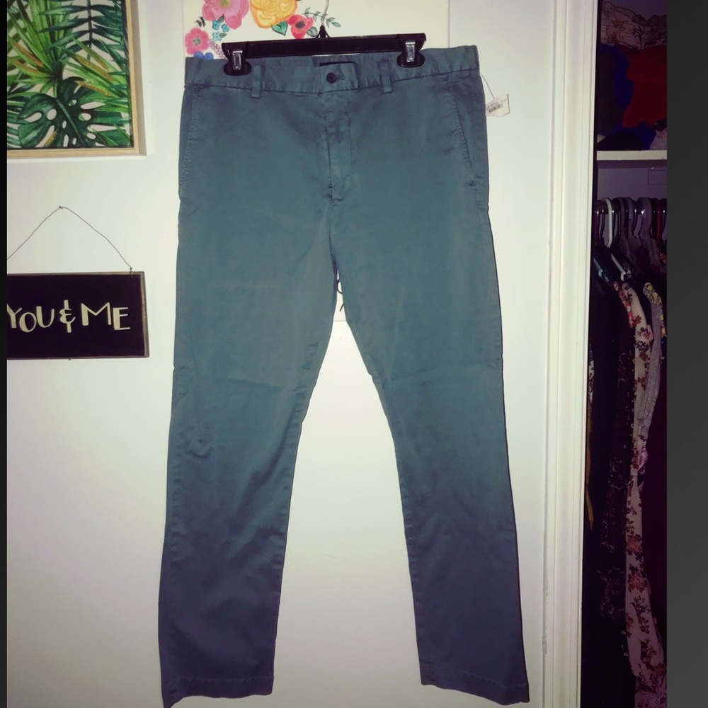 Men’s Banana Republic Green Khaki Pants💚